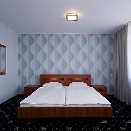 Hotel Naramowice Poznań Buitenkant foto