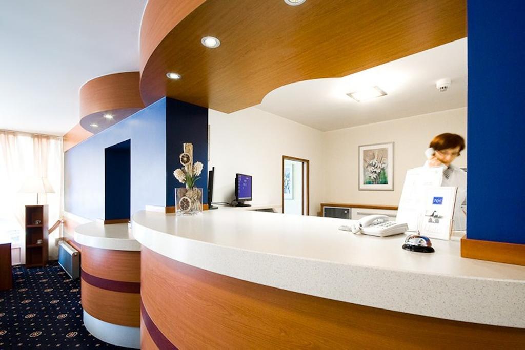 Hotel Naramowice Poznań Buitenkant foto